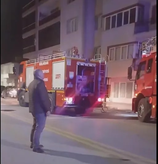 Gölhisar’da Çatı Yangını! Başkan Sertbaş Ekiplerin Sevkini Bizzat Yönetti.