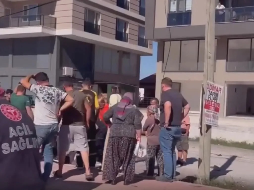 BURDUR’DA OTOMOBİL İLE MOTOSİKLET ÇARPIŞTI: 1 YARALI