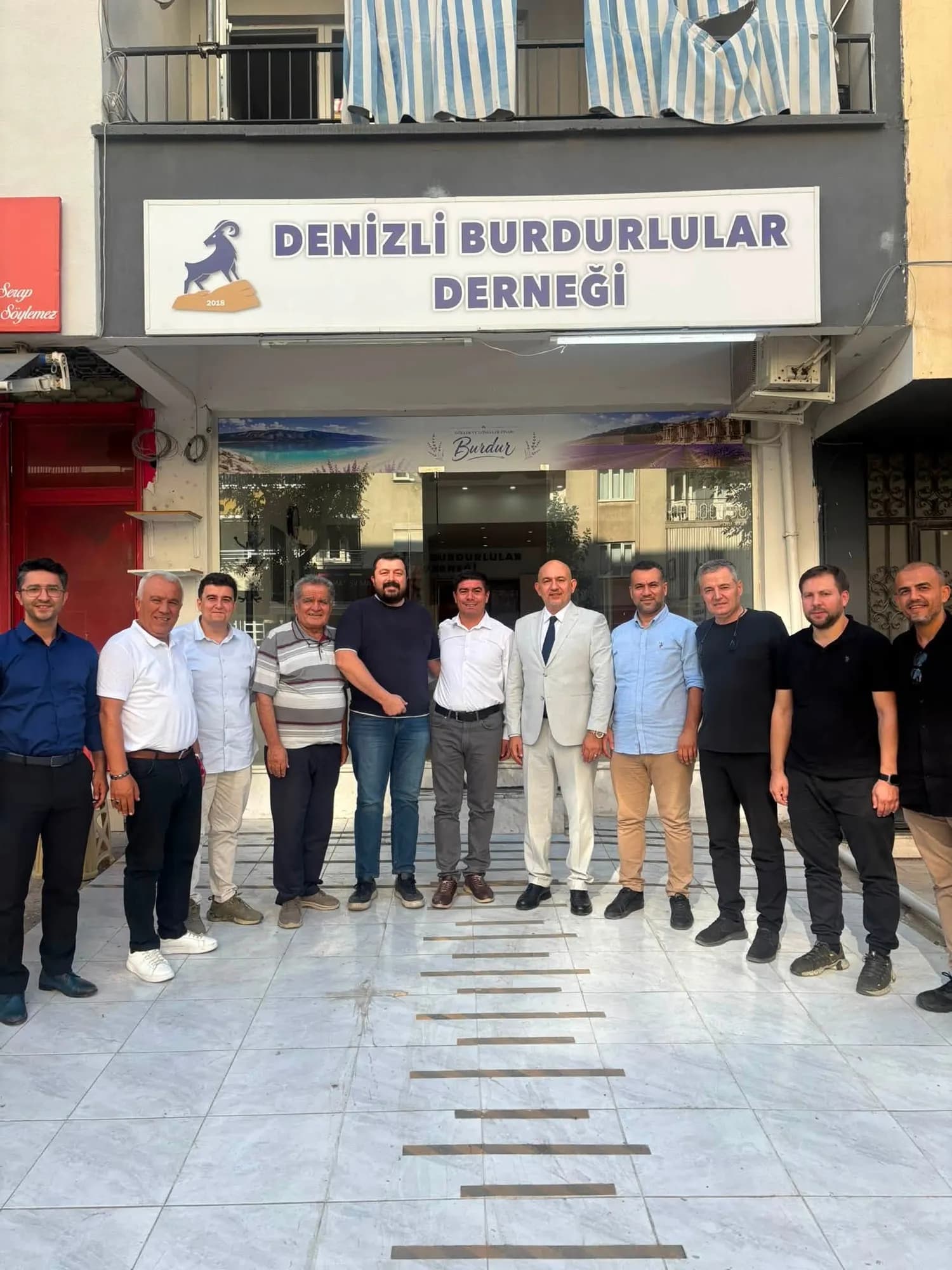 Denizli’de Burdurluların Gücü Dikkat Çekiyor: 80 Bin Kişilik Hemşeri Dayanışması.