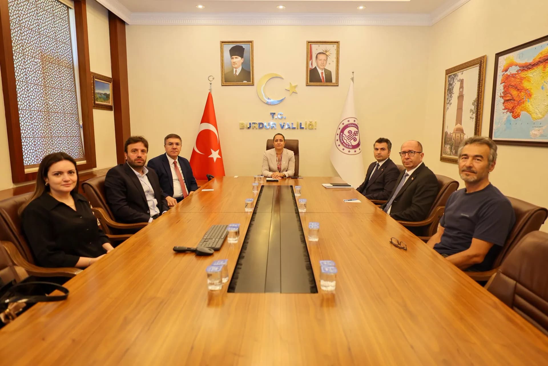Salda Gölü Bilim Merkezi için önemli toplantı: Bilimsel çalışmalar ve TÜBİTAK iş birliği masada.
