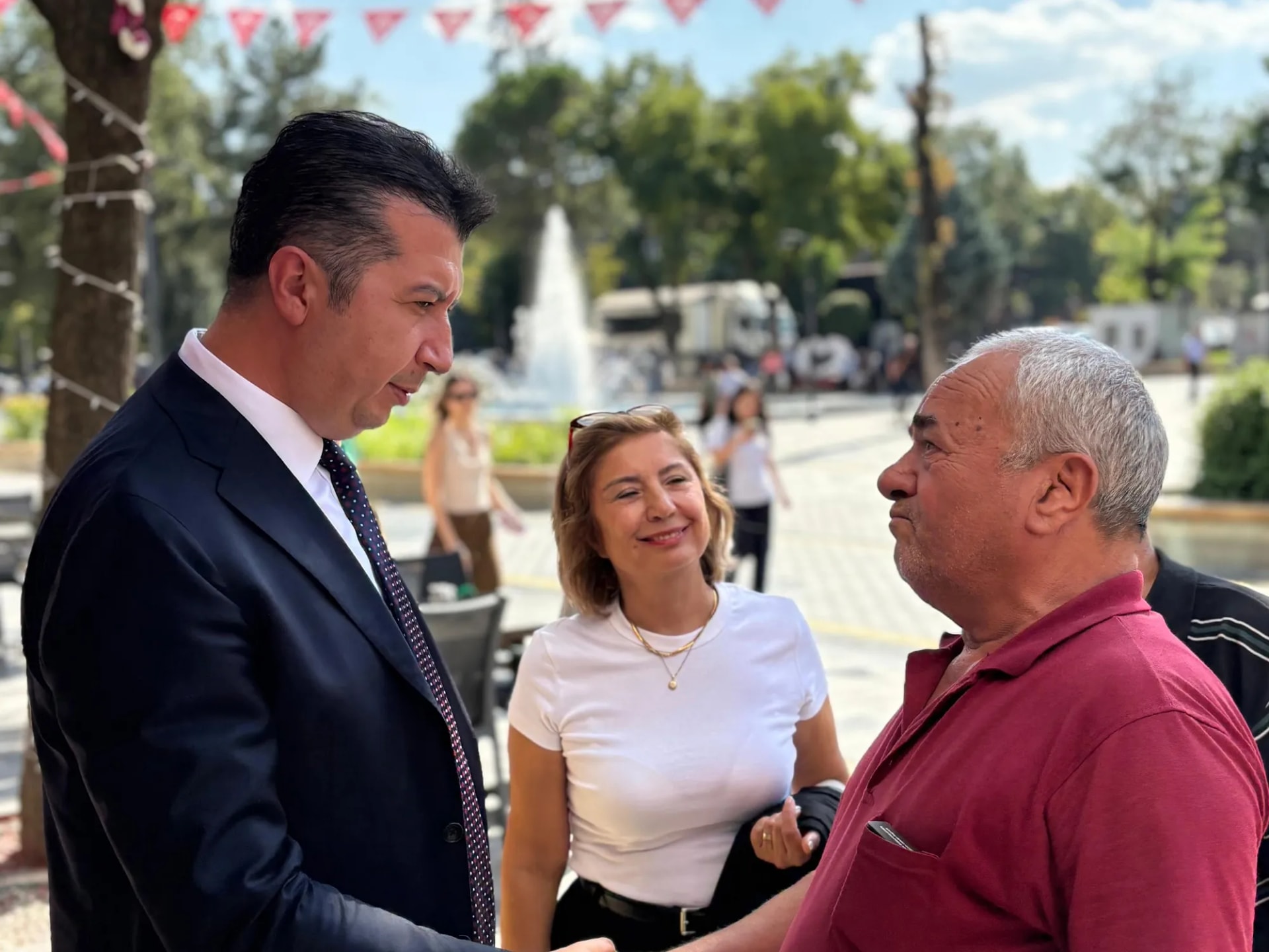 İzzet Akbulut’tan Uşak çıkarması: YENİ Parti sahada vites yükseltiyor.