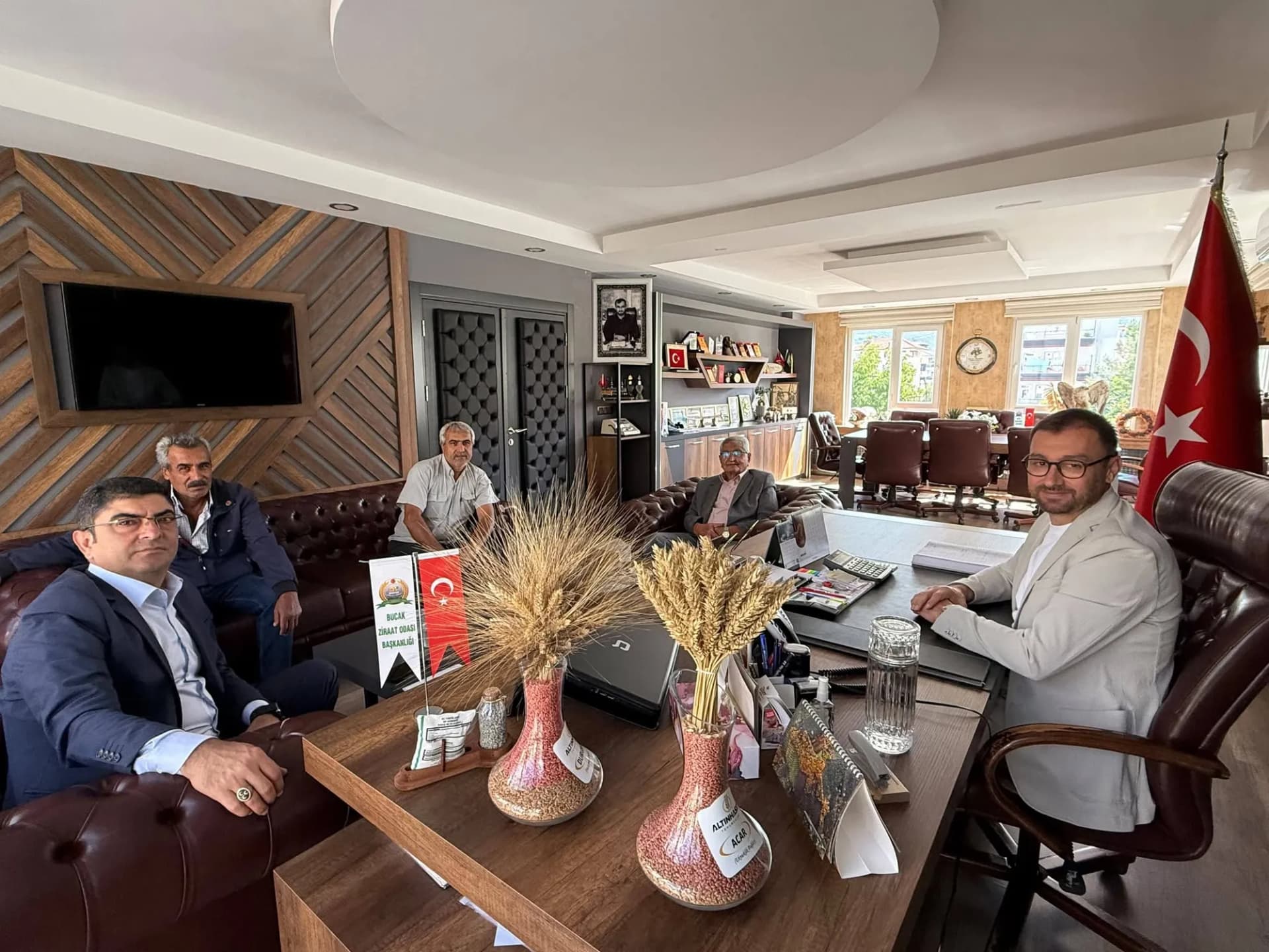 Bucak Ziraat Odası’nda tarım buluşması: “Tecrübe ve dinamizm üretici için birleşti”