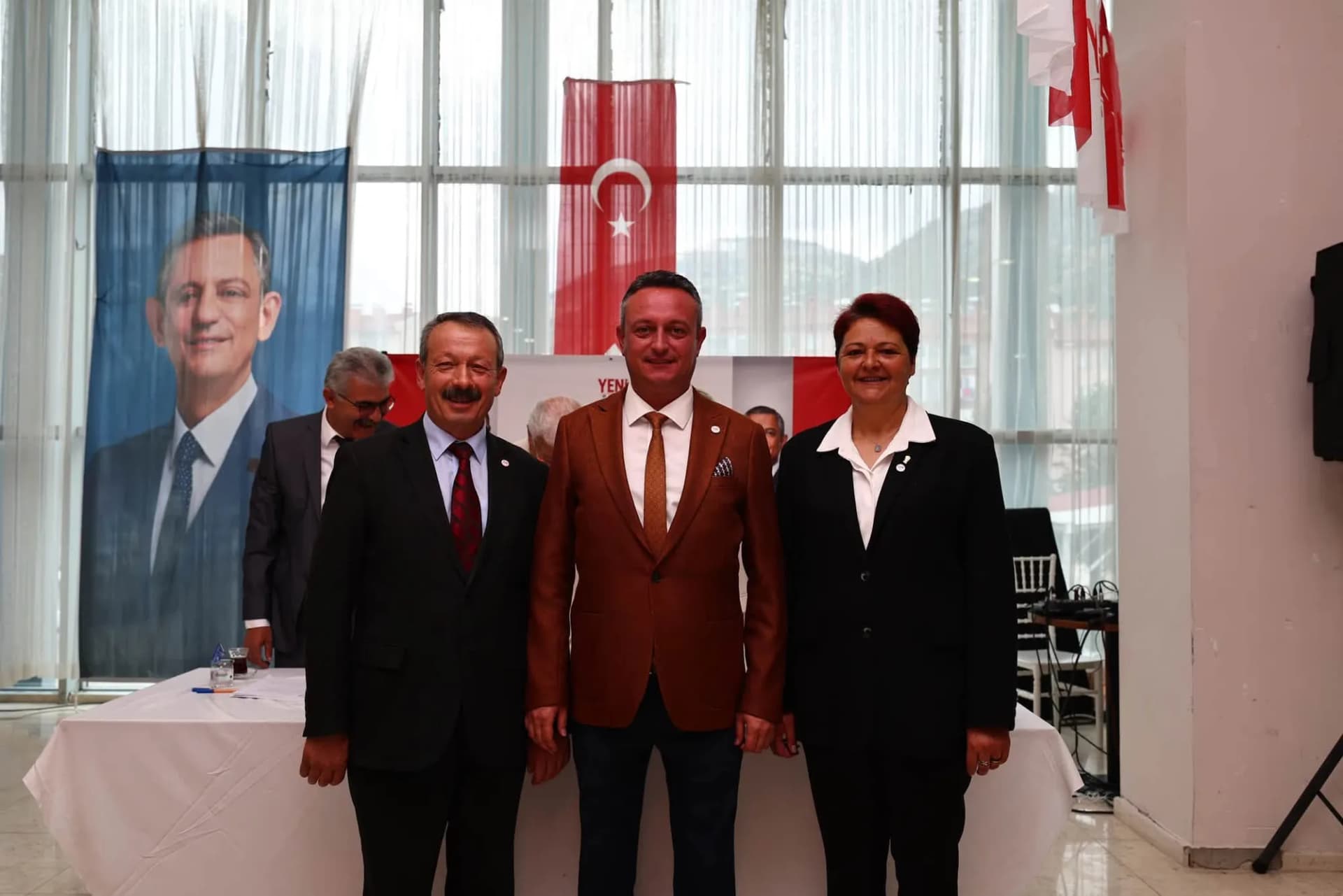 YENİ Parti Burdur’da kritik ön seçim tamamlandı: Sandıktan Divarcı çıktı.