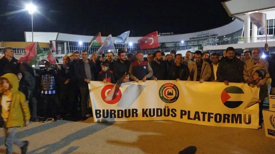 Burdur’da Gazze için araç konvoyu düzenlendi.