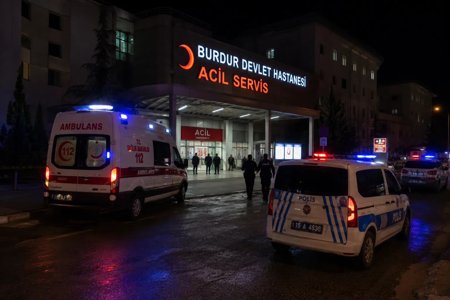 Burdur’da Gece Saatlerinde Dikkat Çeken Olay: Mezarlık Yanında Yaralı Bulundu.
