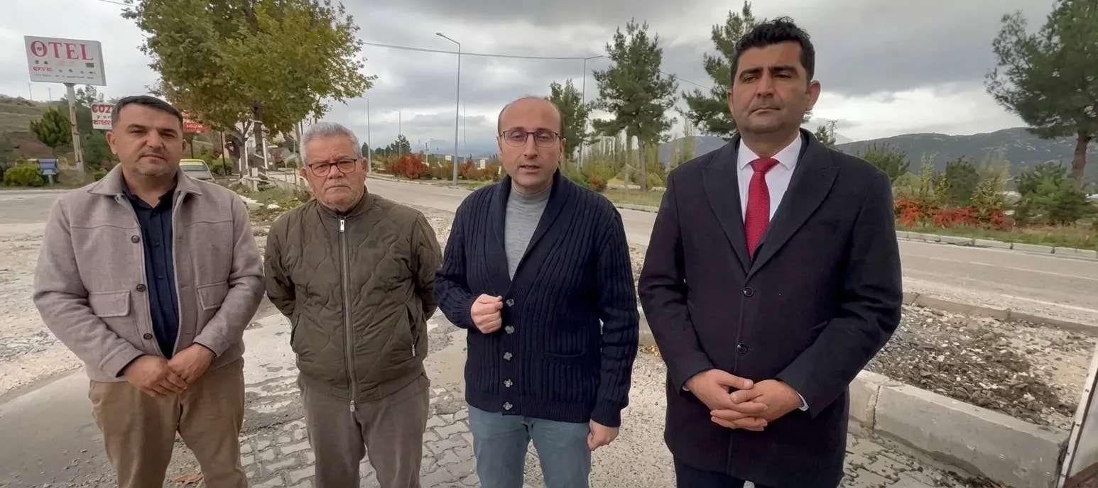 Çavdır’da esnafın yol isyanı: Karayolları geçişleri kapatıyor, esnaf endişeli!