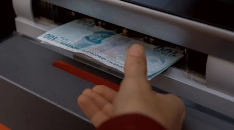 Banka hesaplarınızı kontrol edin , paranız yatmış olabilir.