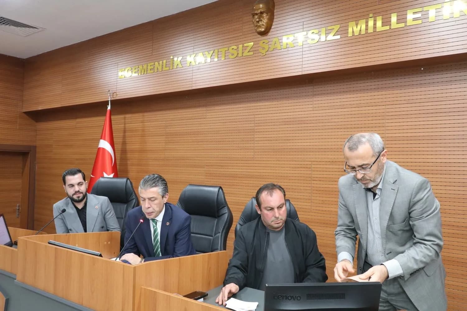 İl Genel Meclisinde Kriz Kapıda. Şimdi Komisyonlar Ne Olacak.