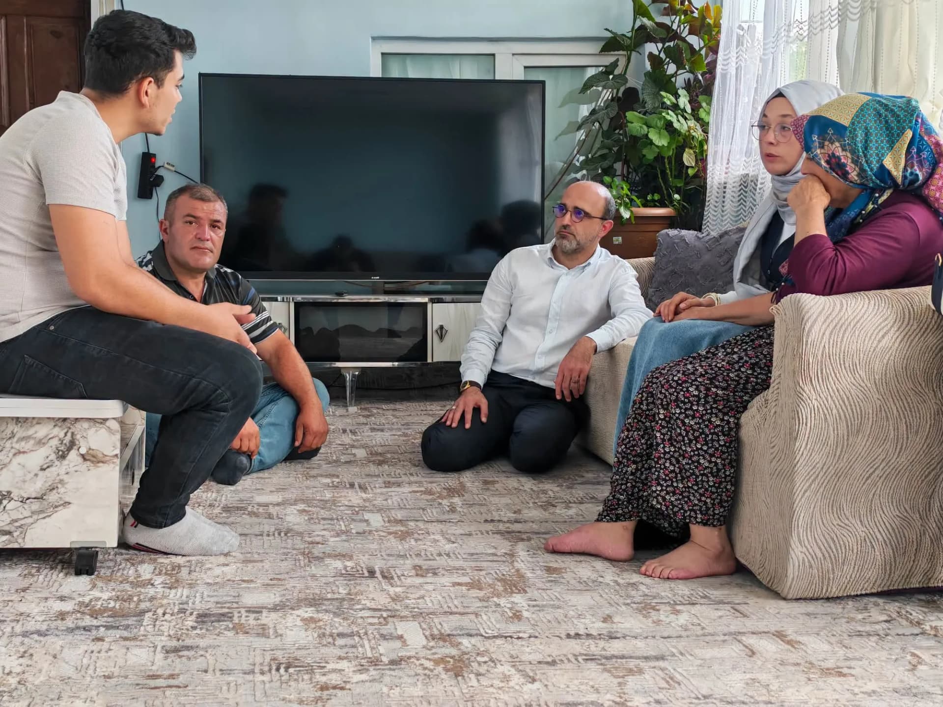 Özboyacı sahadan geri kalmıyor.
